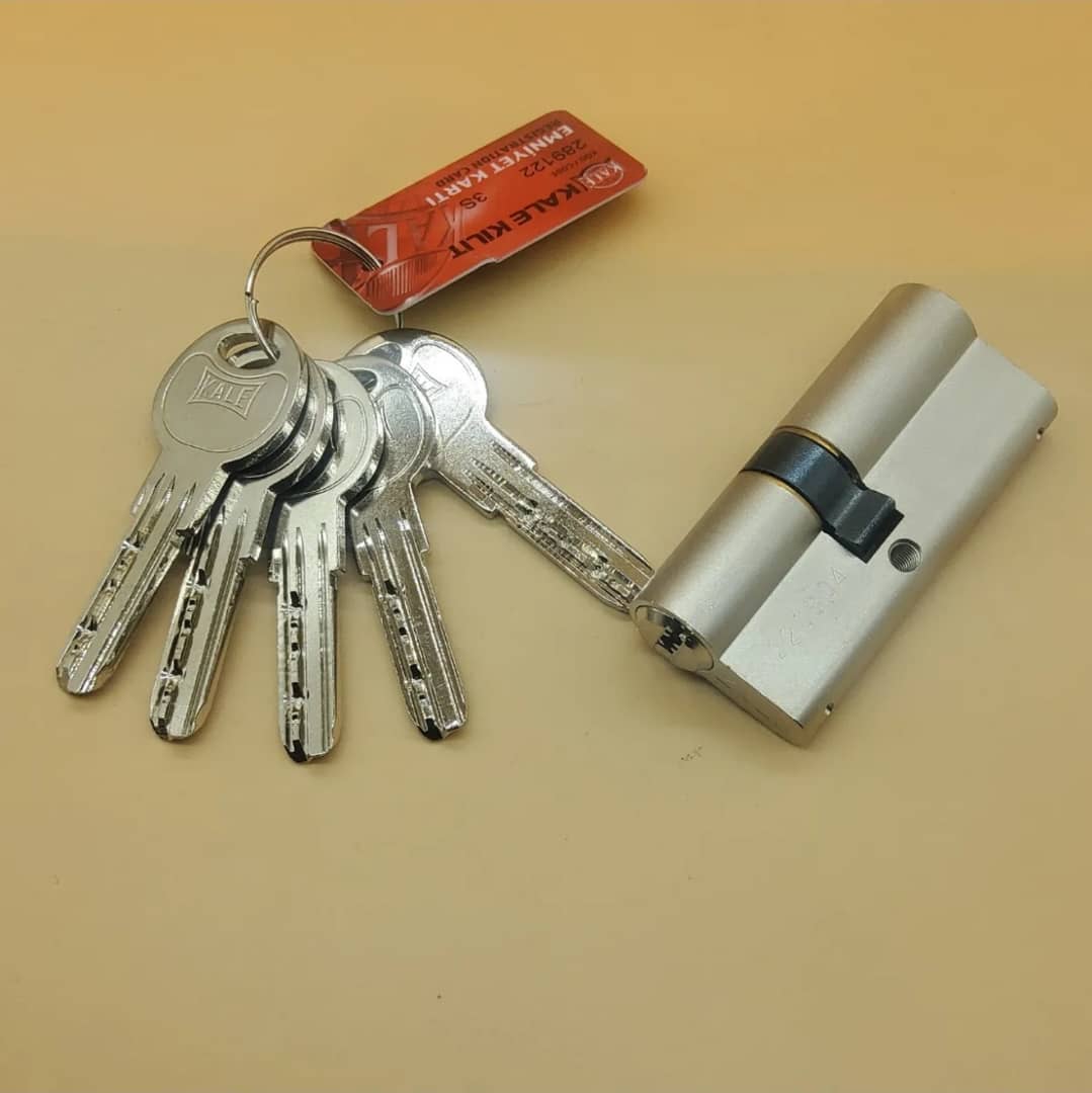 مغزی7سانتKALE مدلSNE